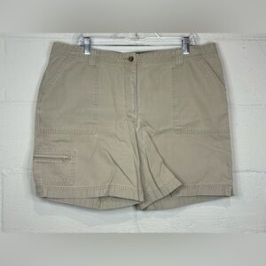 Eddie Bauer Woman’s Khaki Plus Size Casual Cargo Shorts Size 18